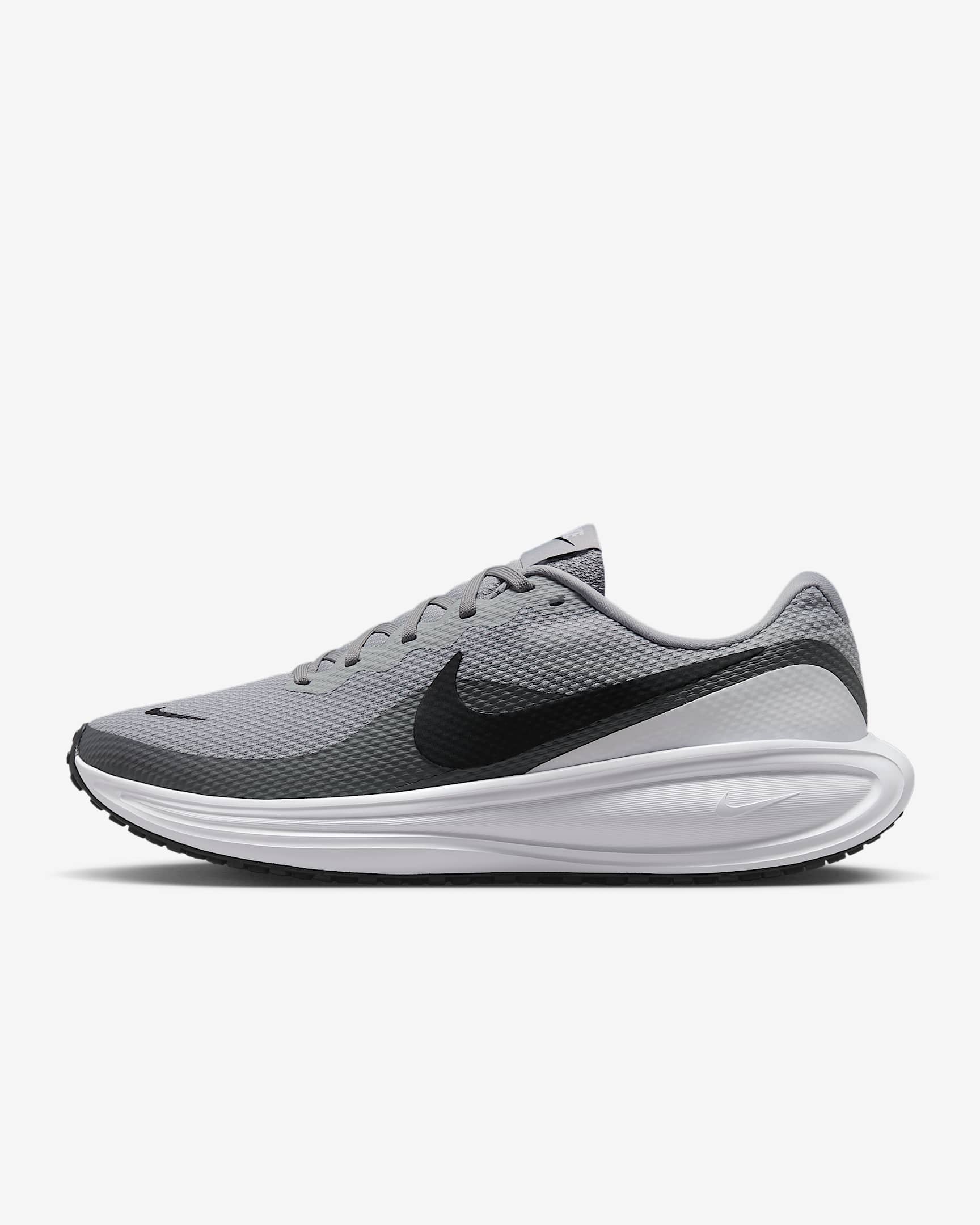 Nike Revolution 8
